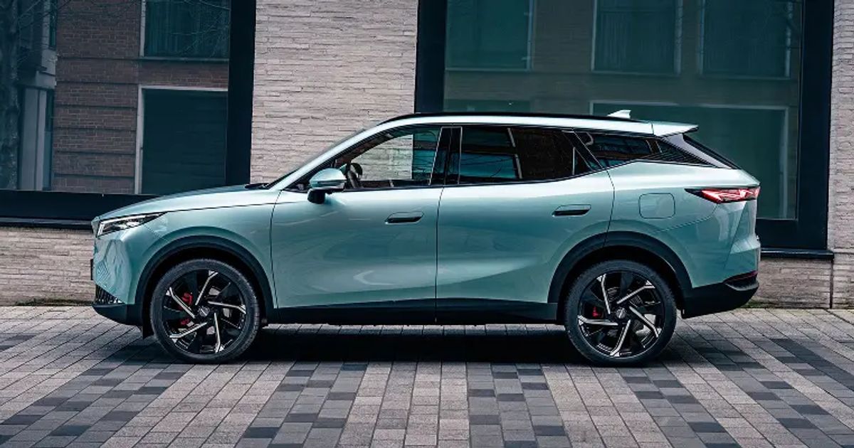 OMODA 7 MARKS BRAND’S FIRST WITH REMOTE PARKING AND SLIDING SCREEN IN ALL-NEW NOBLE TECH TRIM
