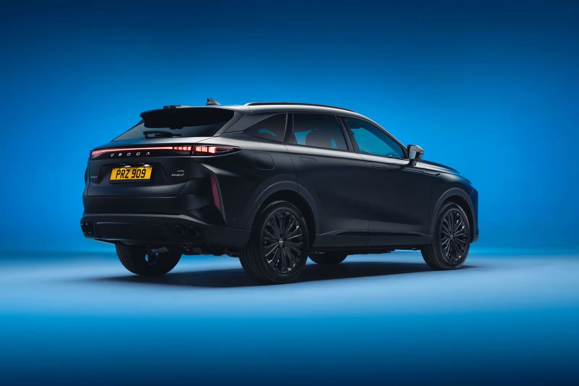 OMODA 9 Black Edition rear