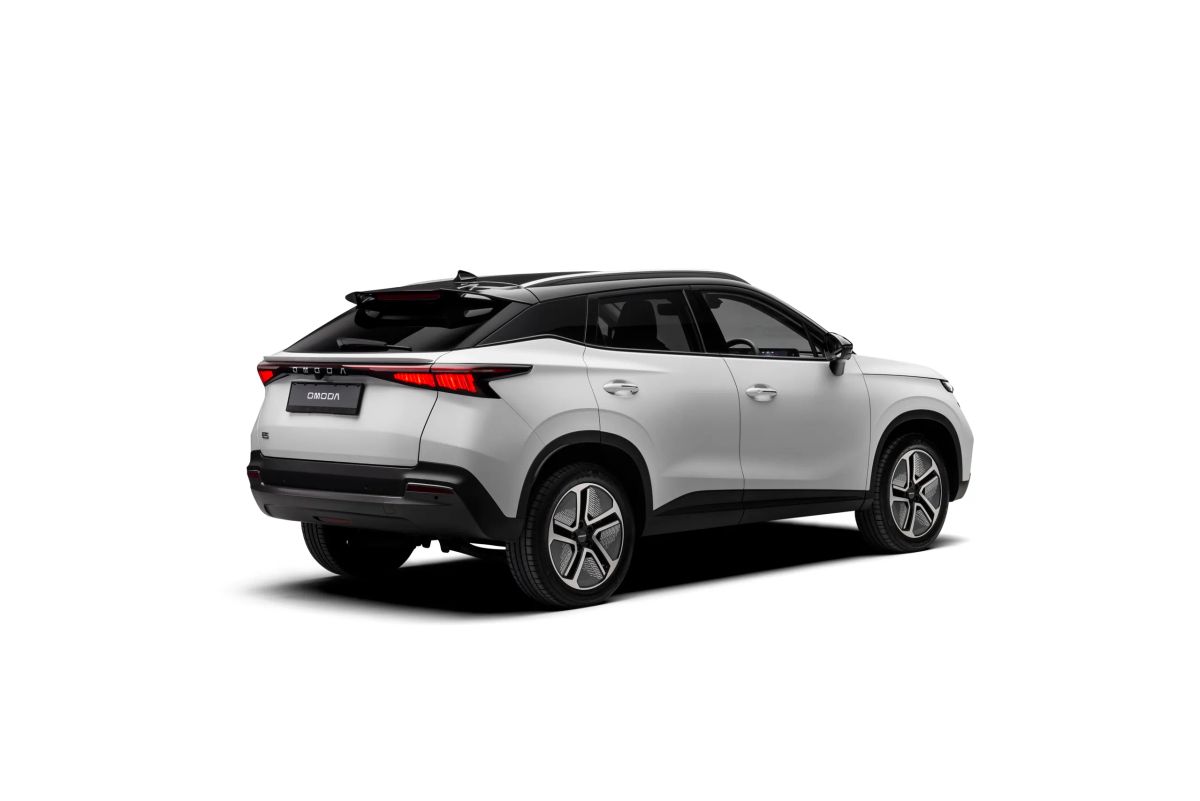 OMODA E5 rear view in white studio