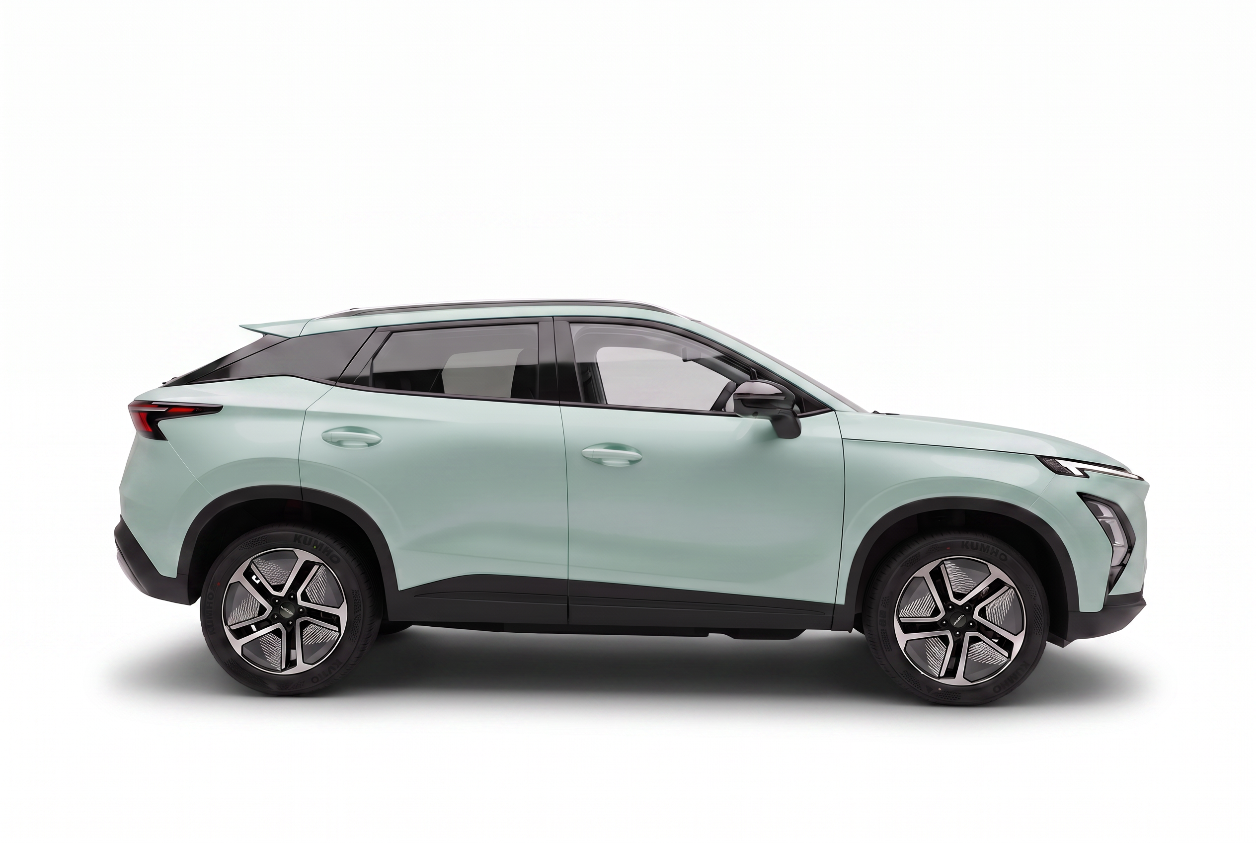 OMODA E5 side profile
