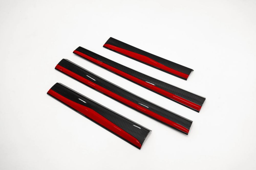 OMODA E5 styling kit — carbon fibre side sill door guards