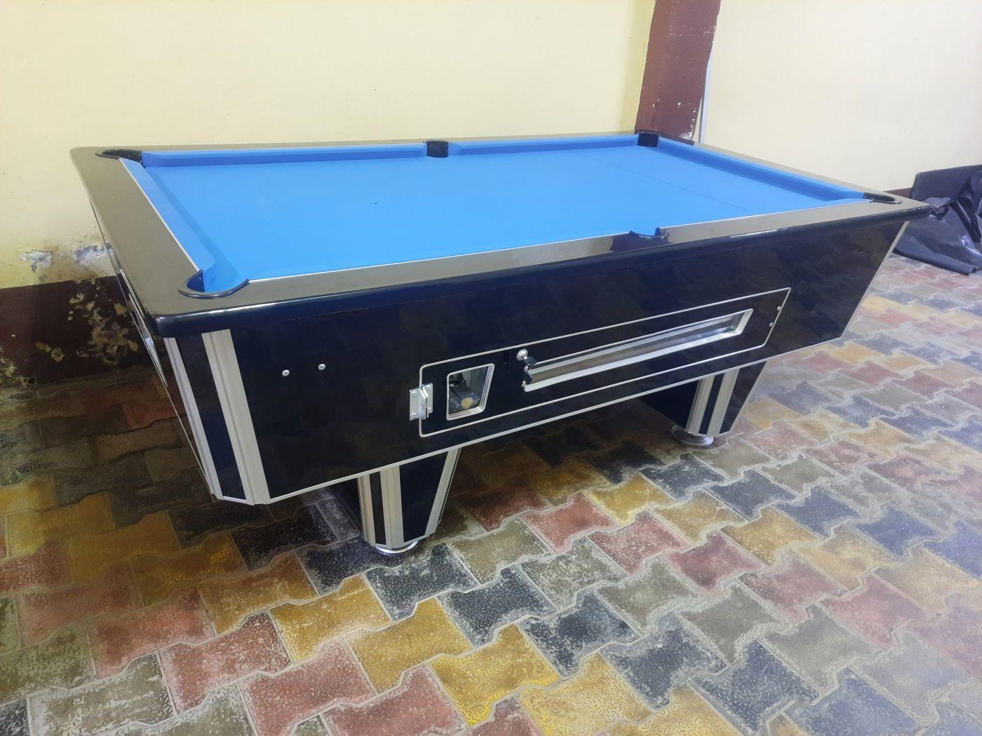 Special Jointers Pool Table, Fibre Laminate Frame: black exterior with blue cloth