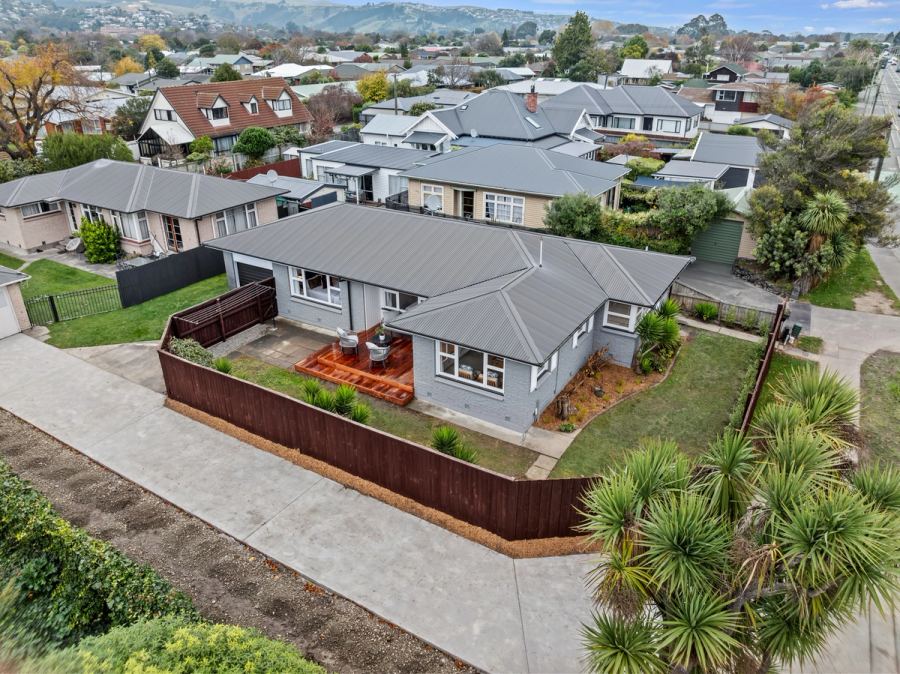 Frankleigh St after renovation, photo 1