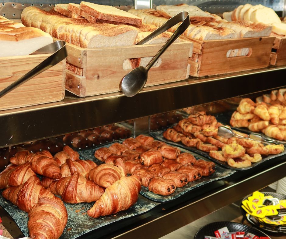 waves buffet breakfast