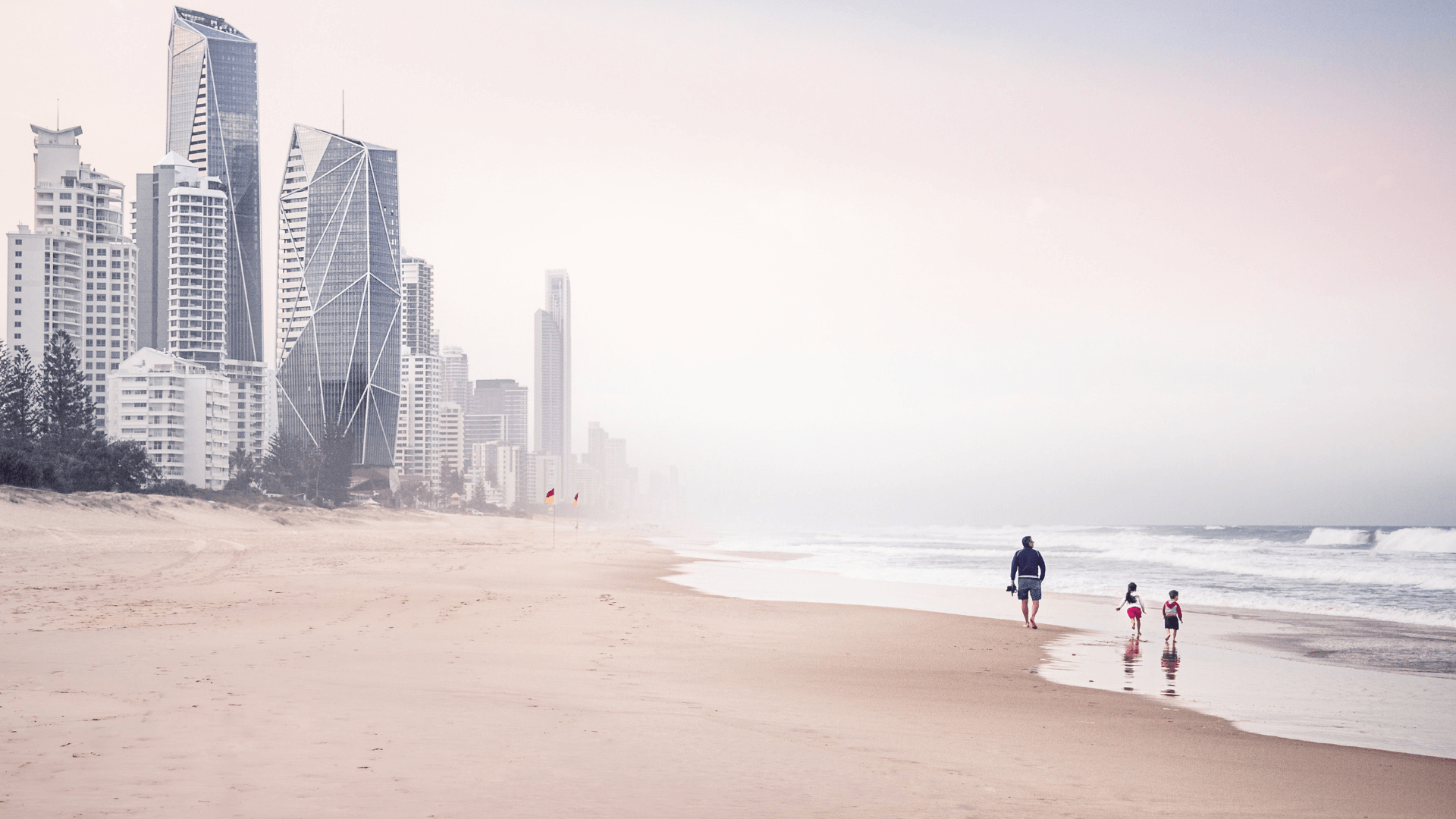 broadbeach-gold-coast-sunset