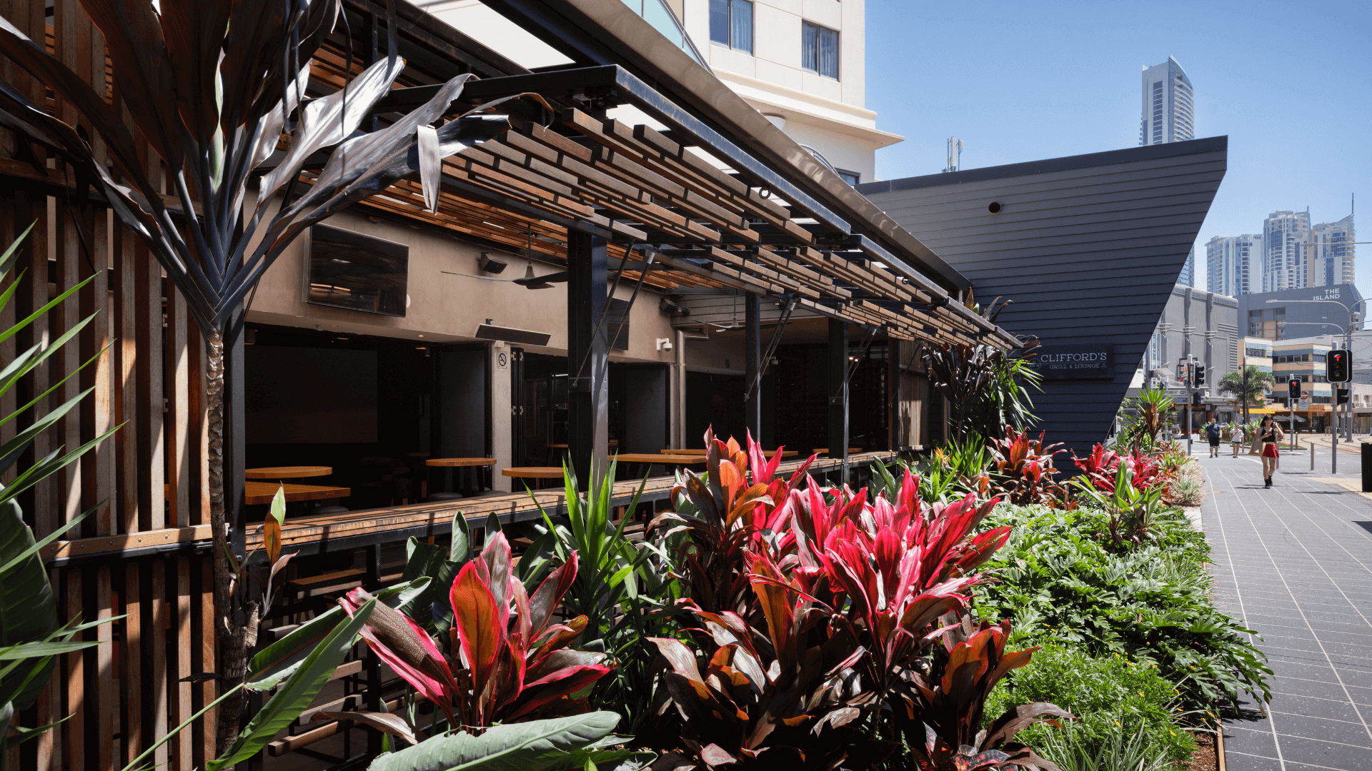 social-house-alfresco-terrace