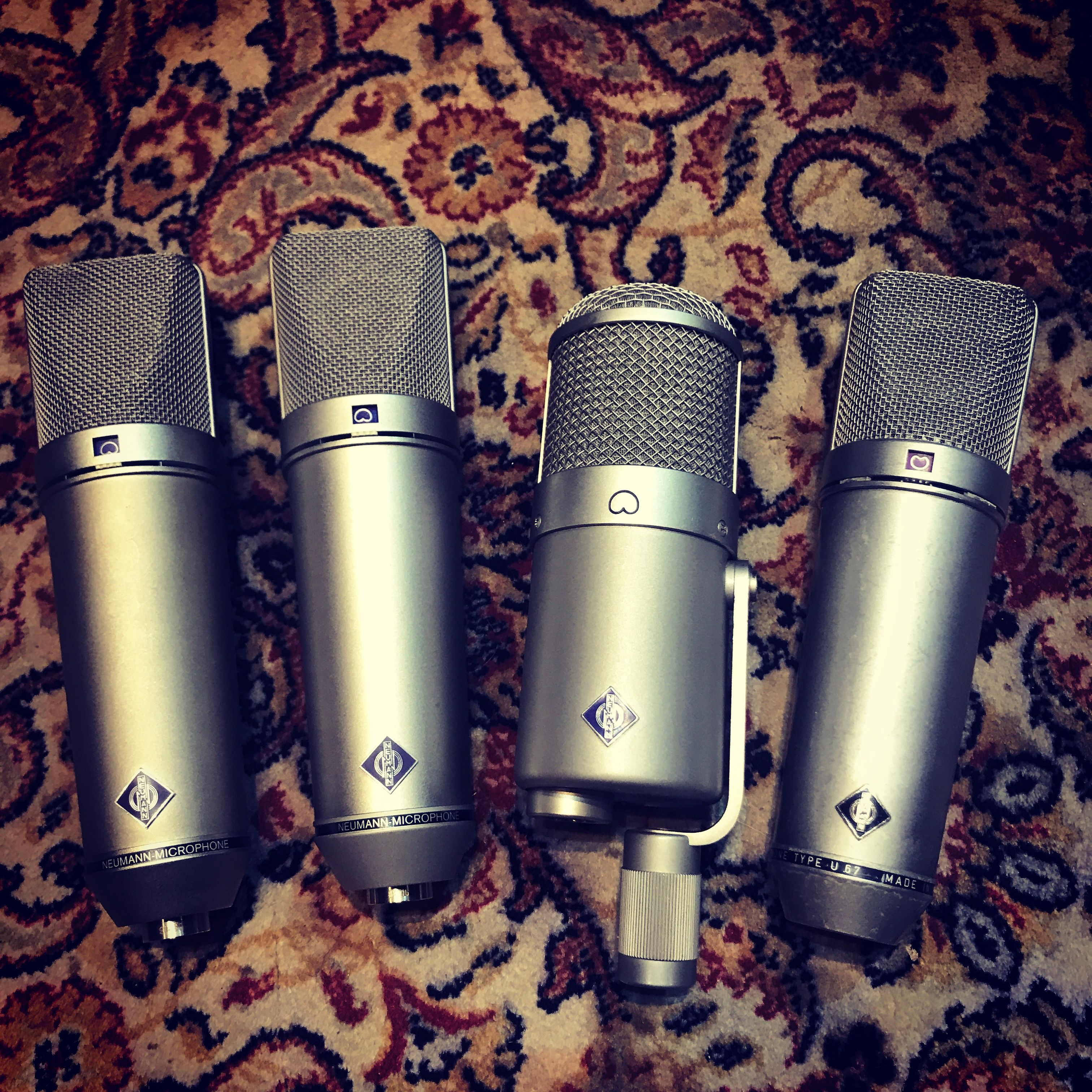 Microphones de studio adaptés pour une prise de voix