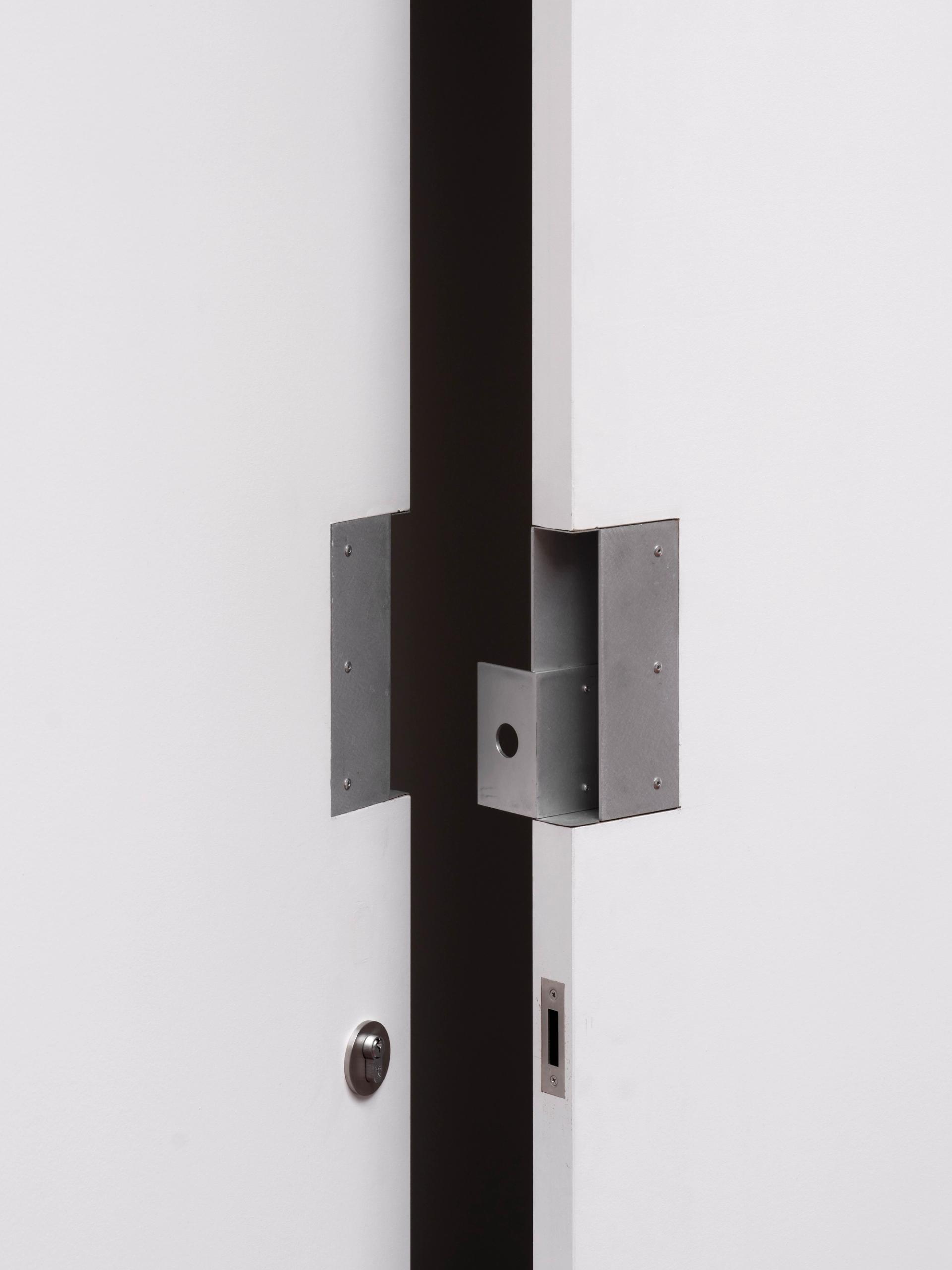 Aluminium door pull for Manor Place Gallery