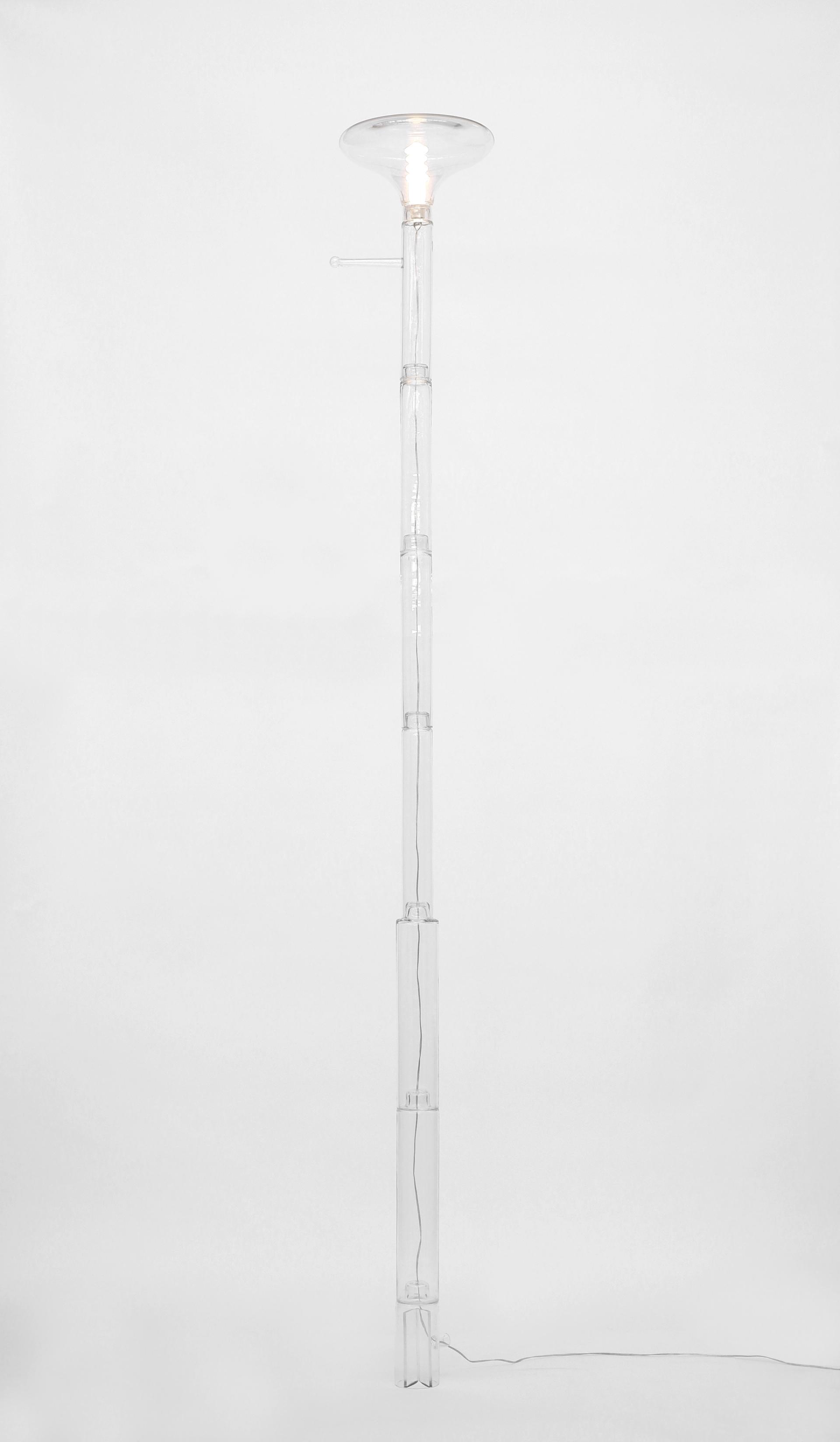 Blown glass lamppost 01