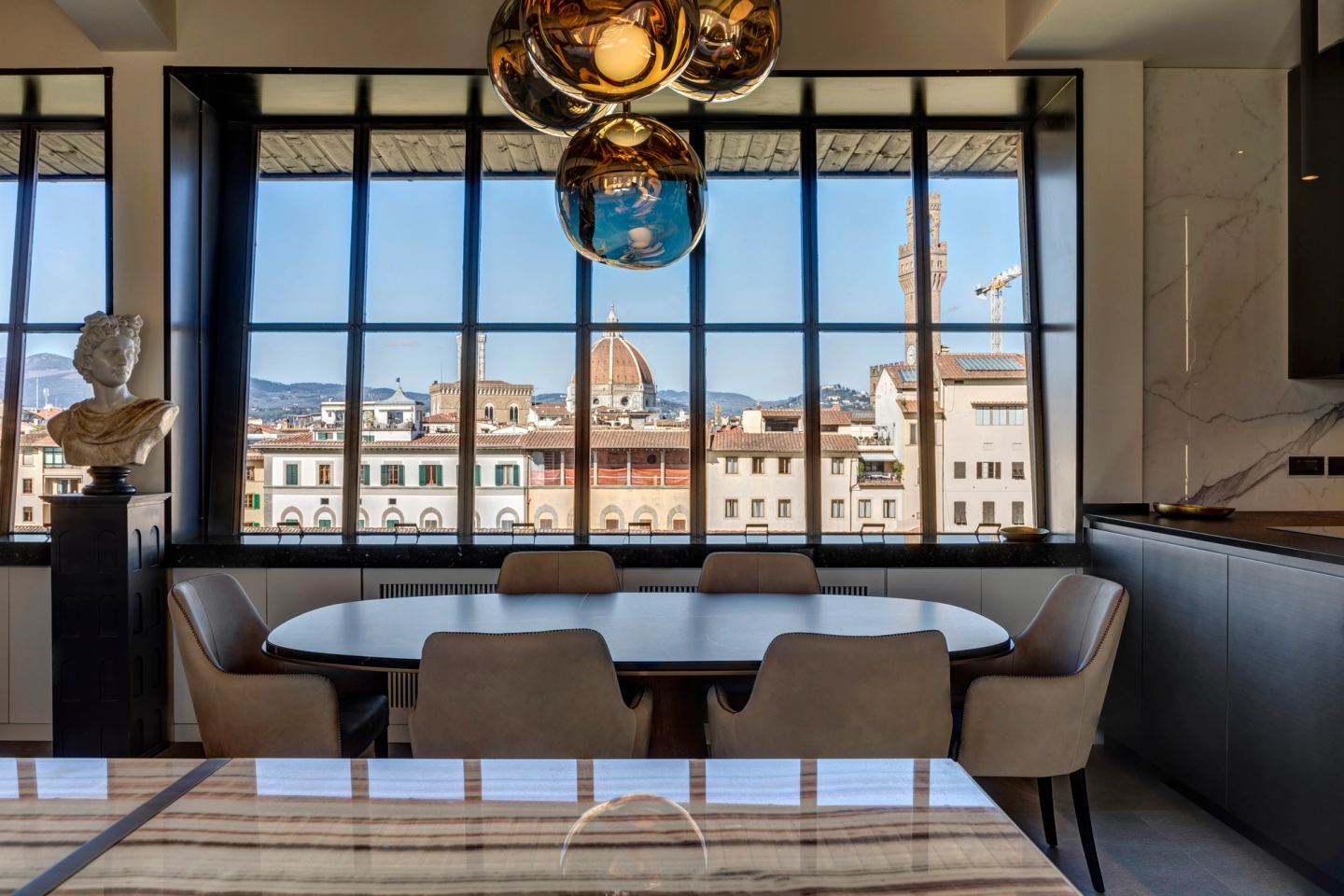 The table laid below the globes, Palazzo Vecchio in the window