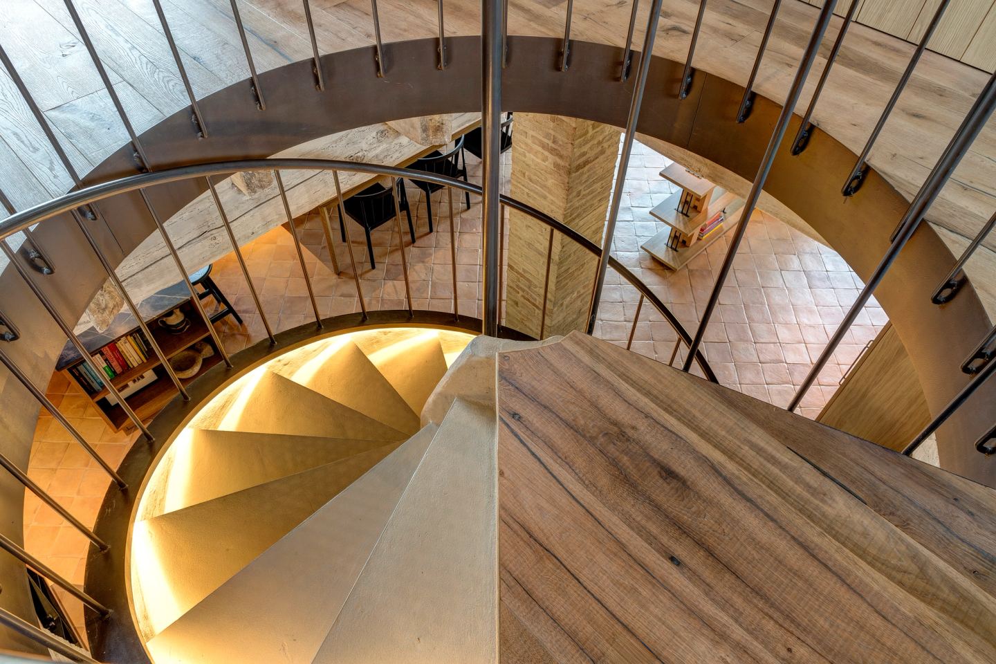 The stair from directly above