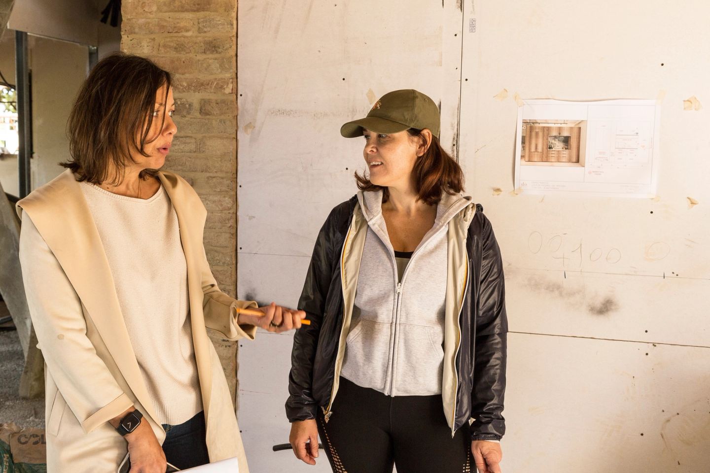 Deniz Önel and Rebecca in conversation
