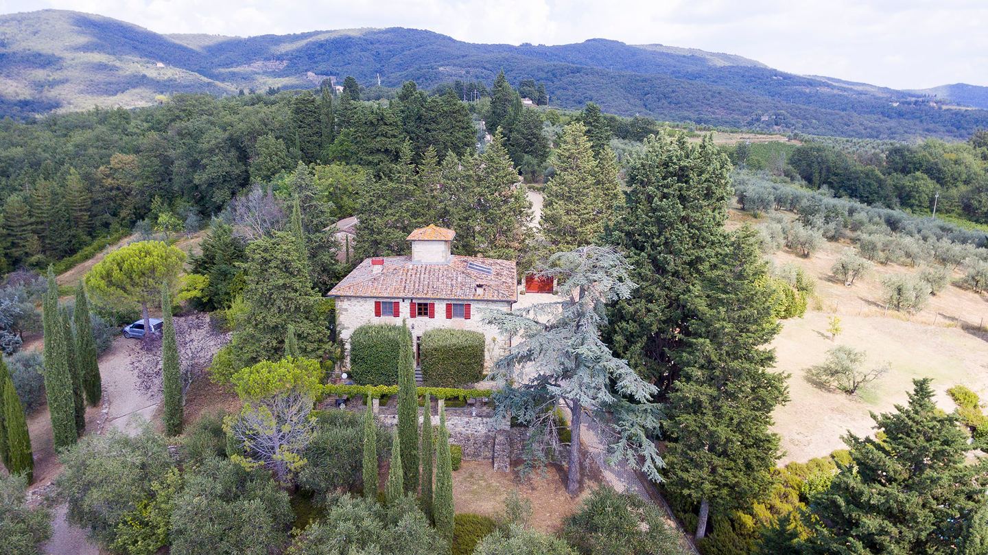 La proprietà contro le colline del Chianti