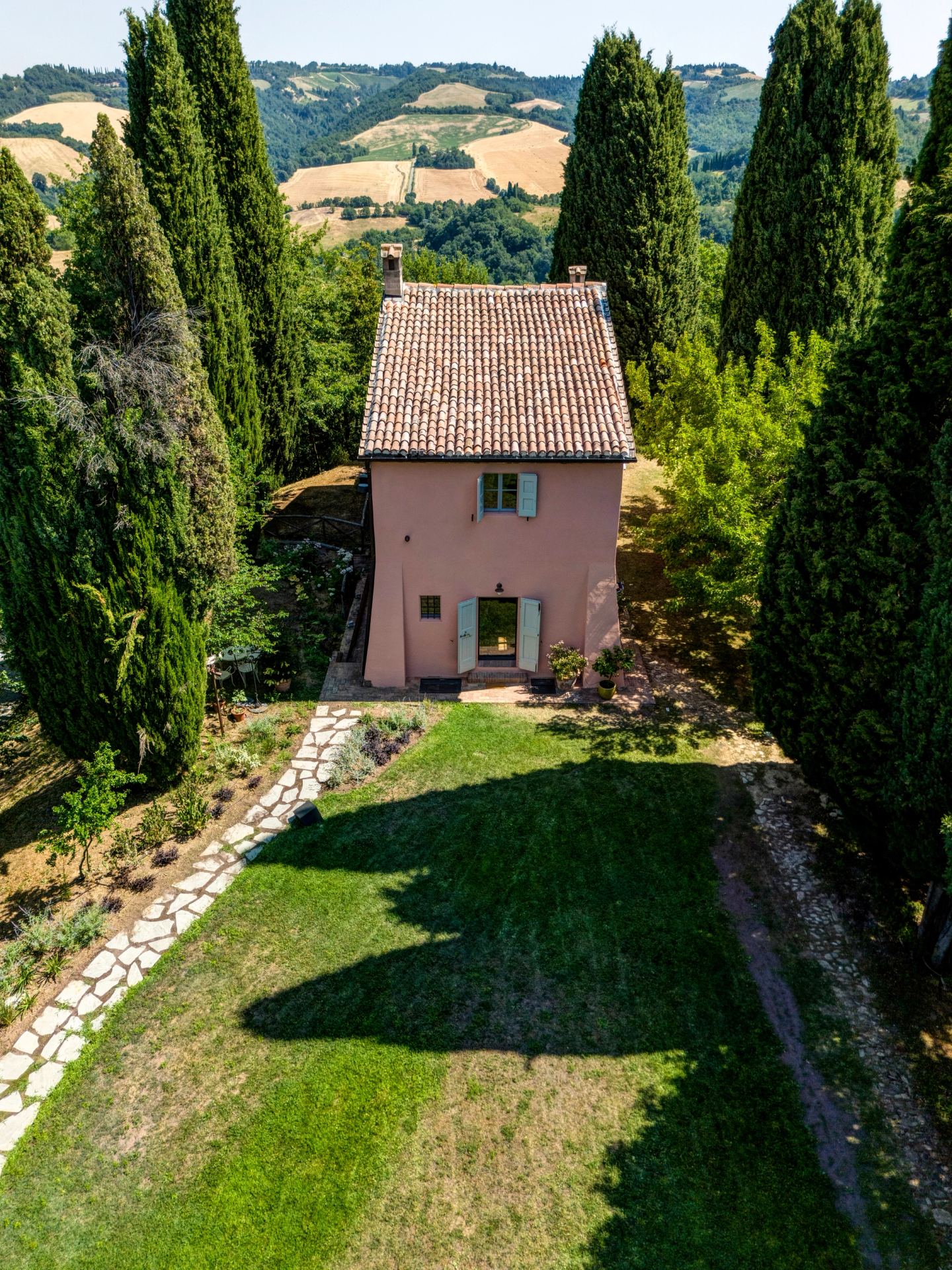 La foresteria in fondo al suo sentiero
