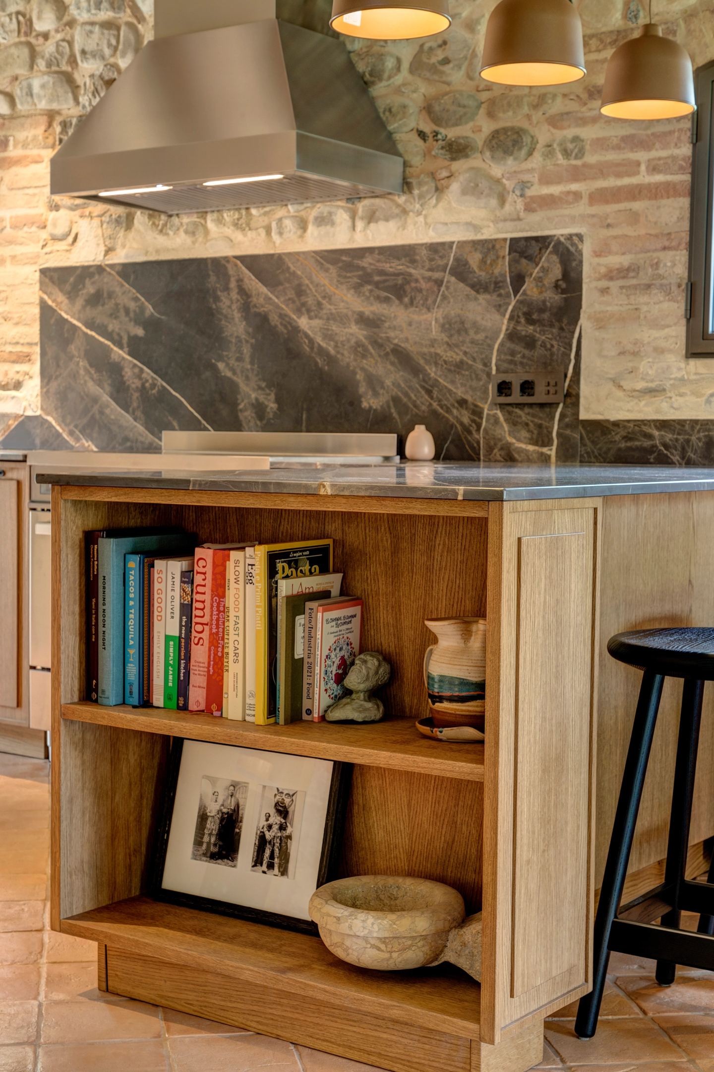 The end of the island, shelved for books