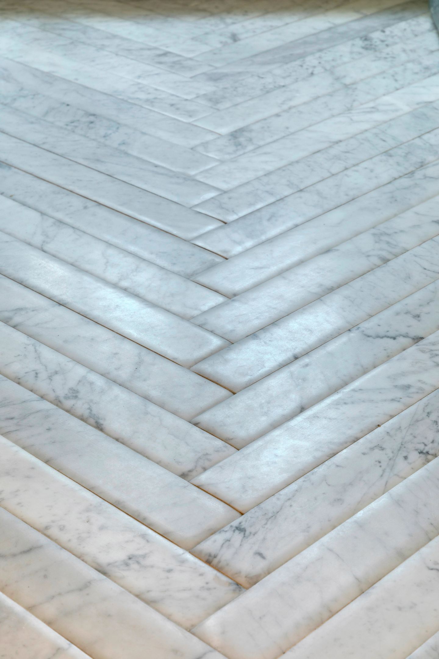 Herringbone Carrara floor, laid close