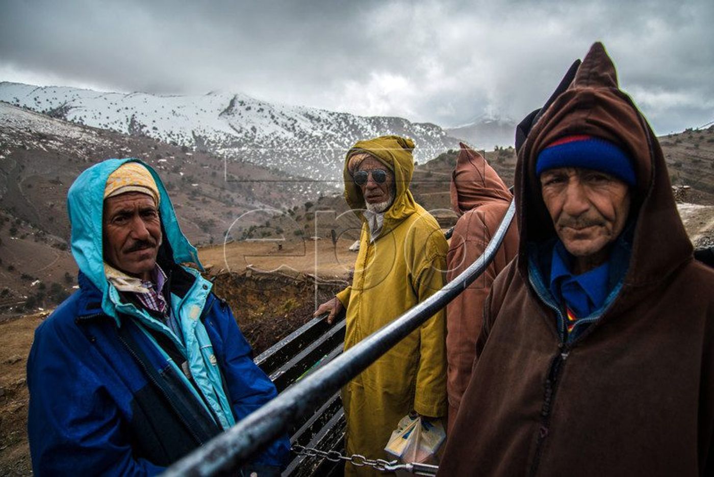 Locals surviving rough winter in Moroccan mountain villages – EPA — photograph 1
