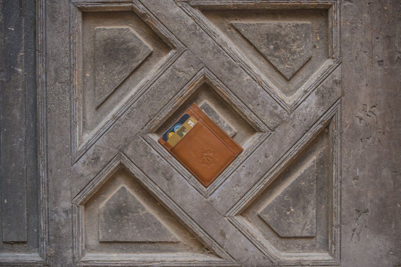 ADNA Wallet — photograph 1