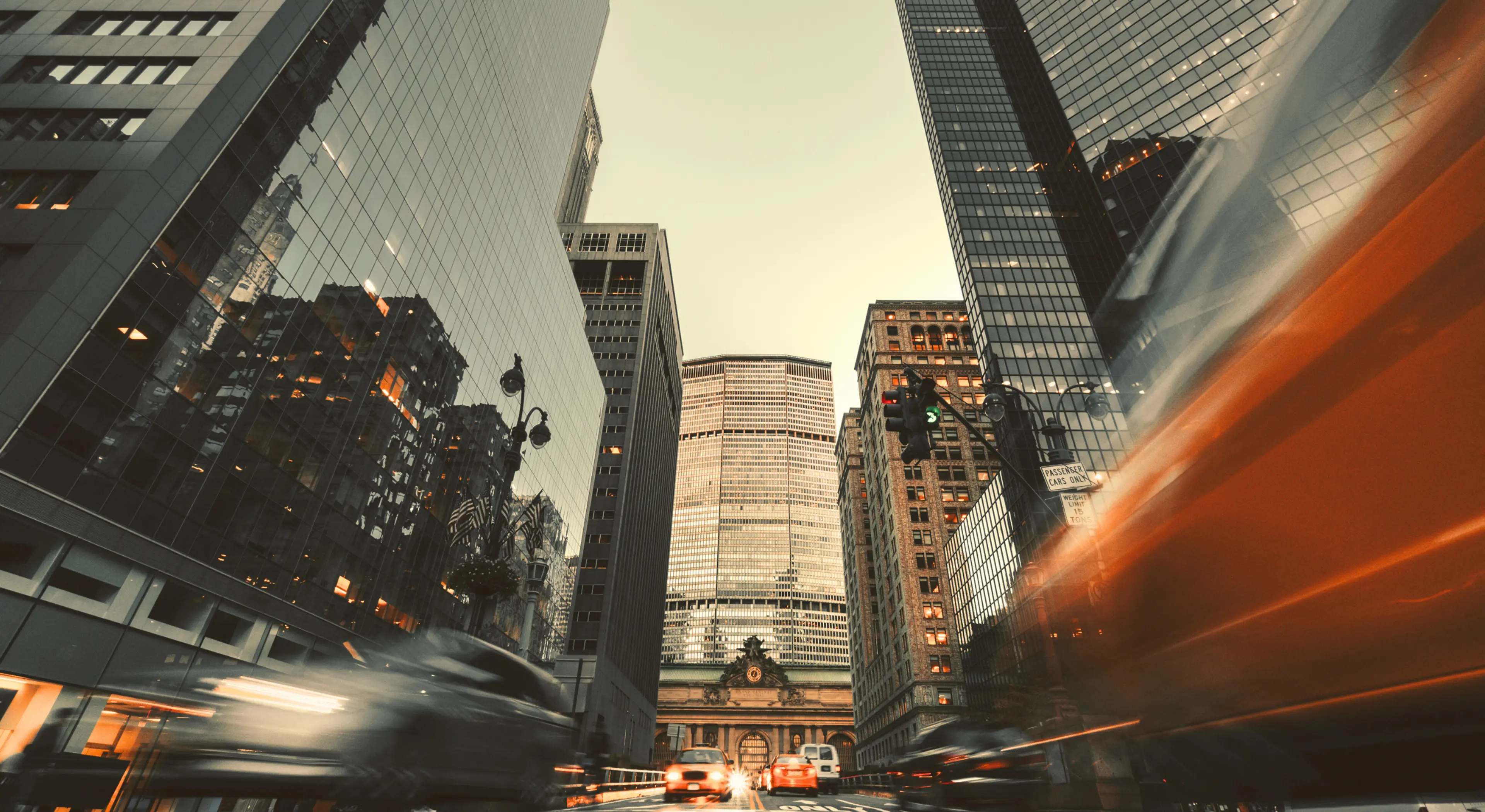 Moving vehicles in Midtown Manhattan 