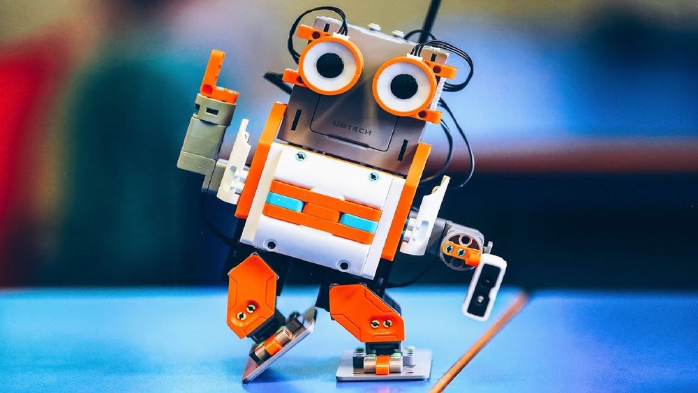 Screenshot of Top 5 Educational Coding Robots for Kids