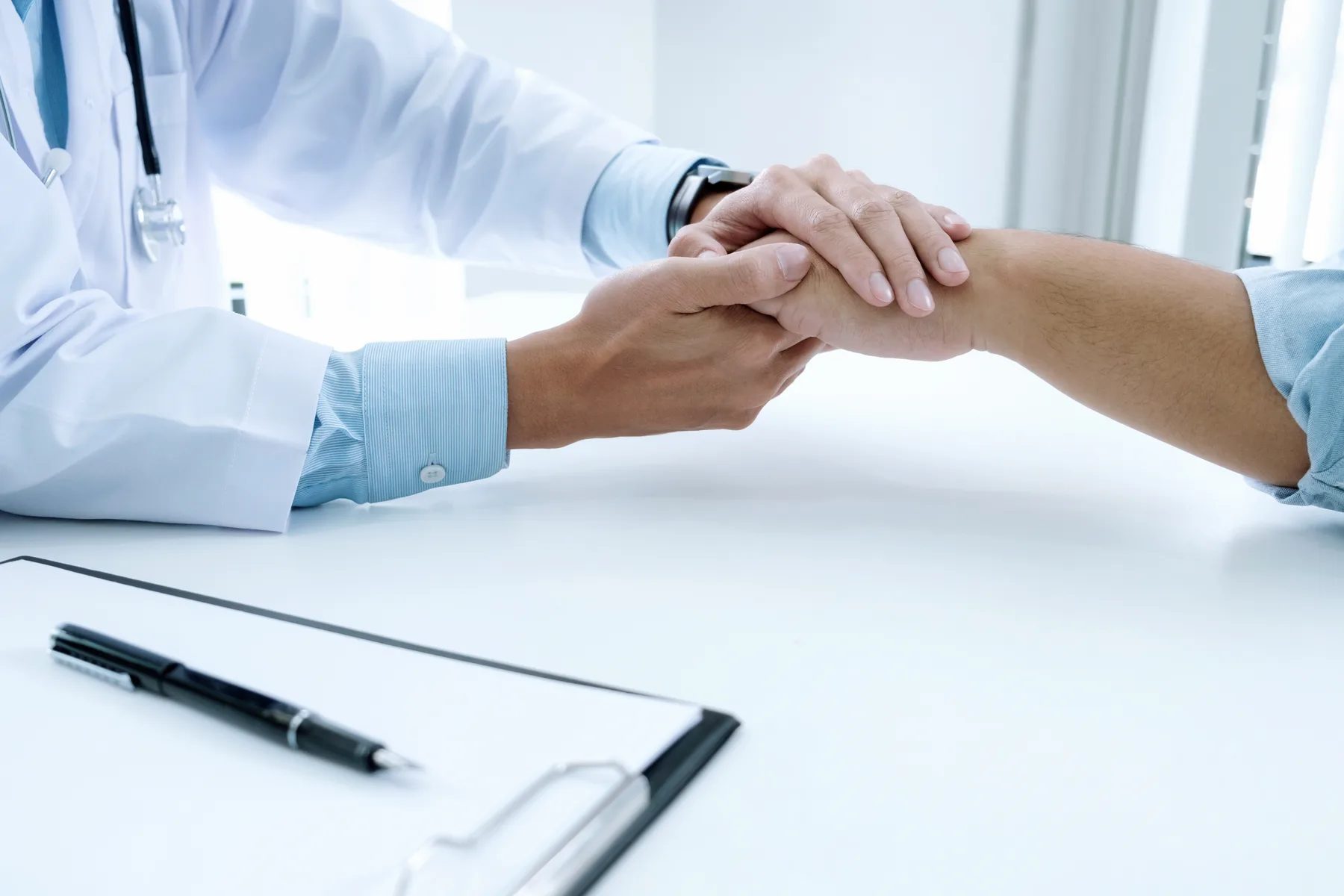 Consulta com profissional de saúde