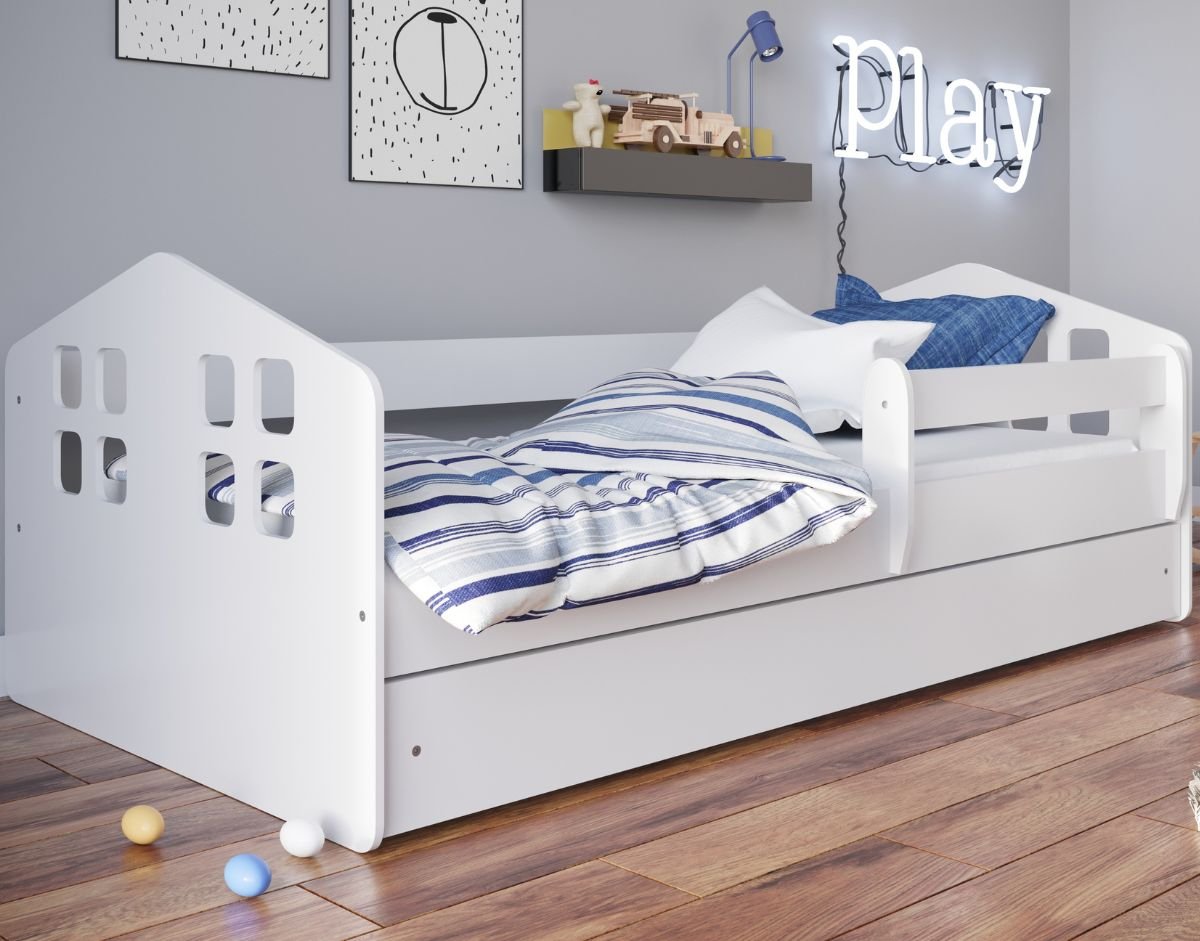 Läpinäkyvyys on perusta, yritys noudattaa euroopan standardeja ja käyttää kestäviä materiaaleja.