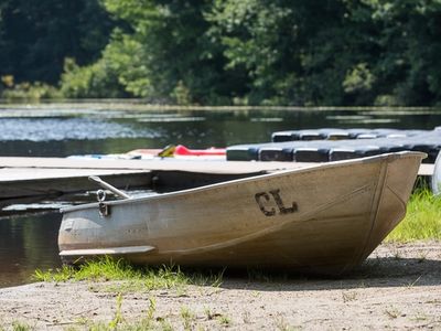 canoe at the lake