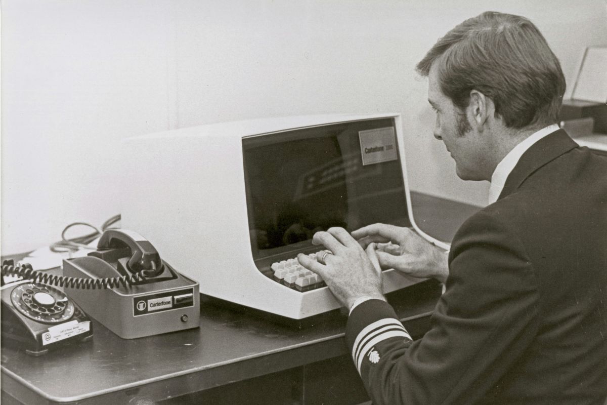 Cover image for Is New Technology Damaging Your Soul?