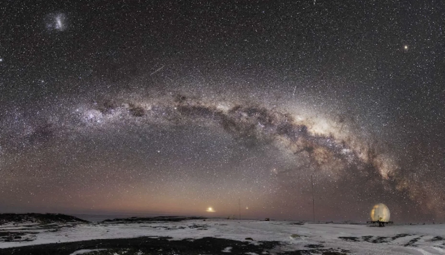 Cover image for Extraterrestrial Life and Catholic Theology