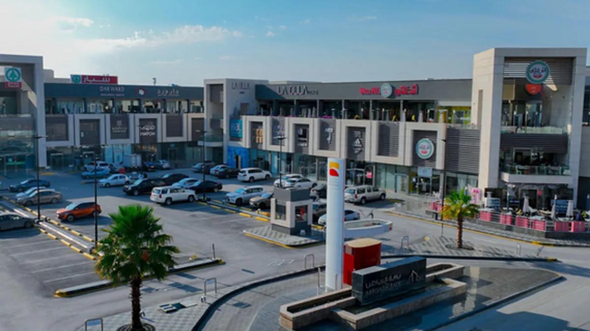 مستقبل السيارات الكهربائية في السعودية: رؤية 2030 والبنية التحتية للشحن