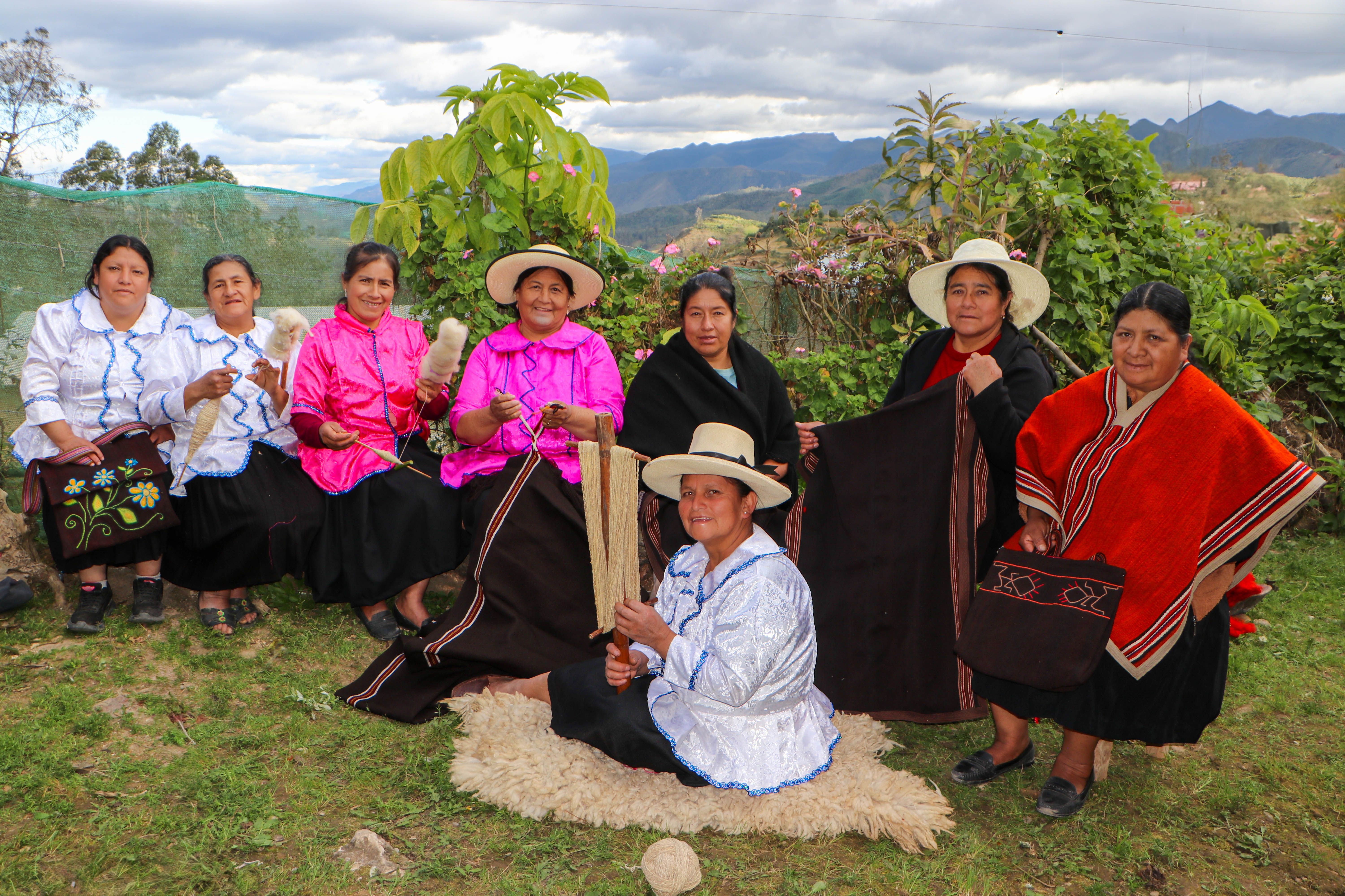 Asociación Artesanal textil Tishana Minga de Cohechan - Imagen 14