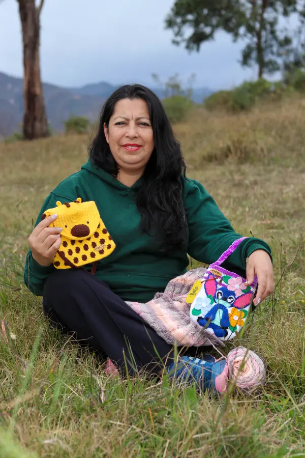 Asociación de artesanas “Manos Emprendedoras” - Imagen 11