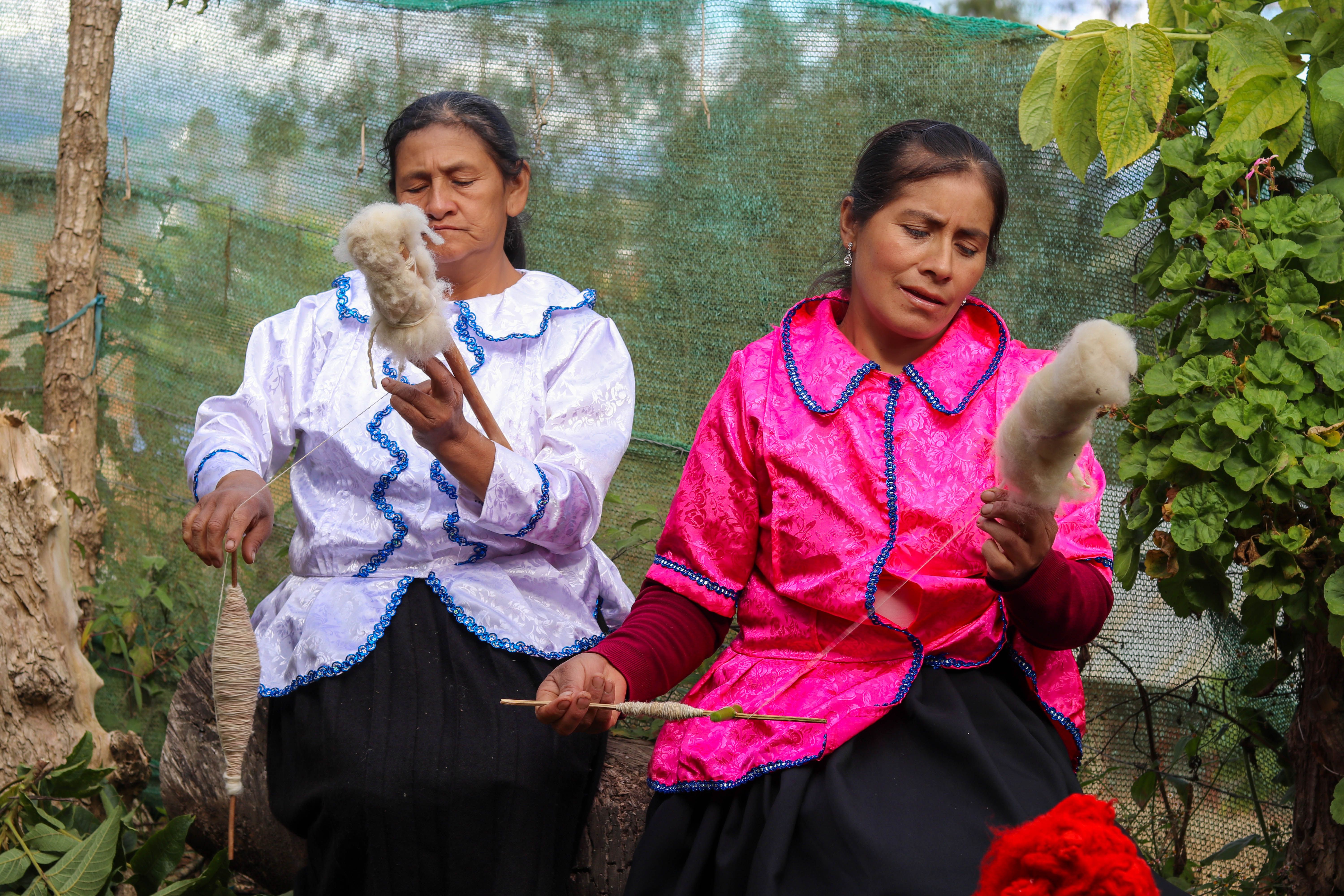 Asociación Artesanal textil Tishana Minga de Cohechan - Imagen 13
