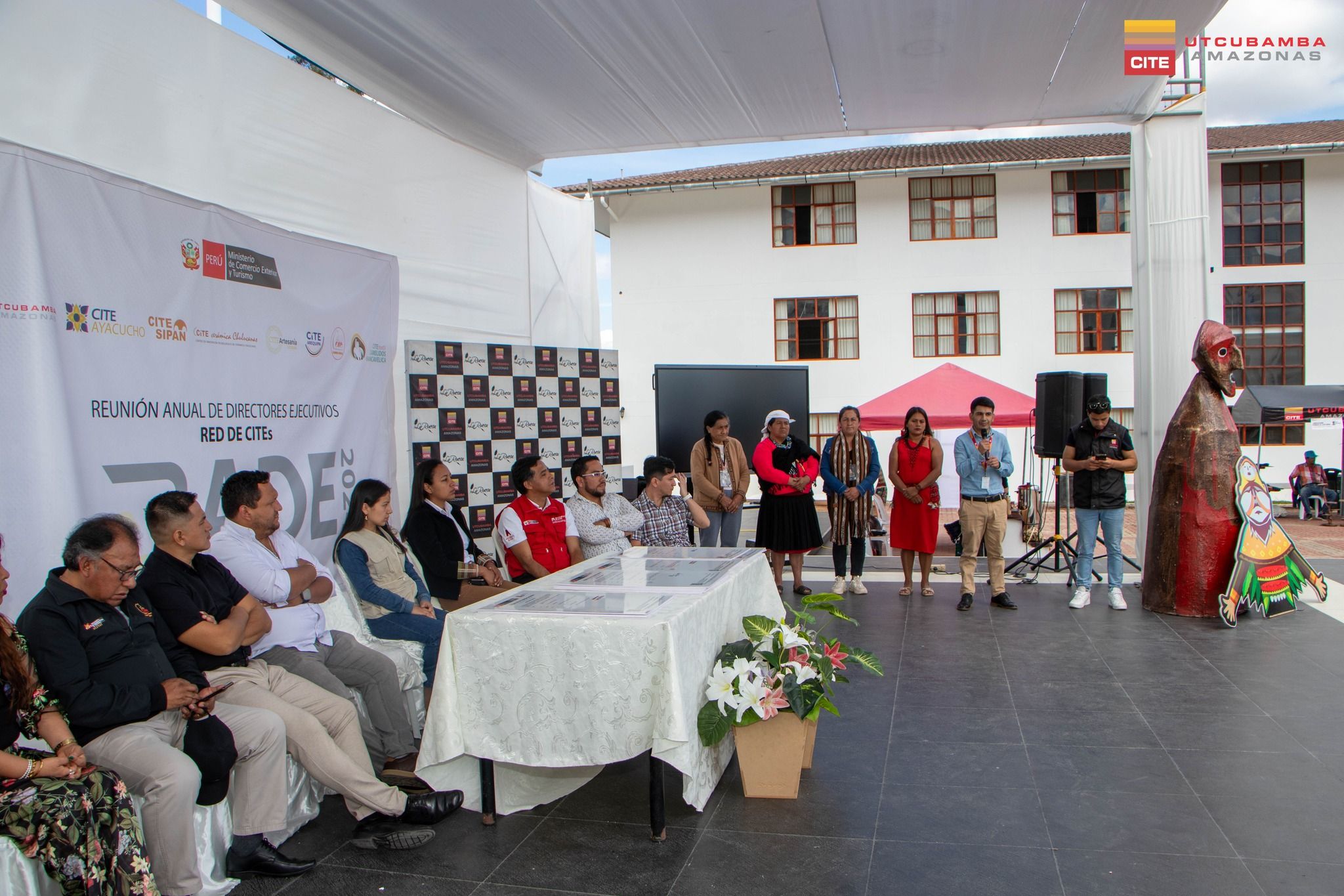 Impulsando la Identidad Artesanal: Entrega de Certificados de Registro de Marcas Colectivas