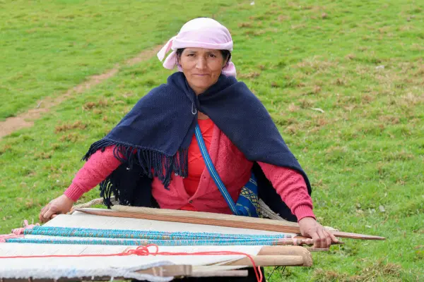 Asociación Comunal Productiva Artesano Textil Pacha Maytuna de La Jalca Grande - Imagen 2