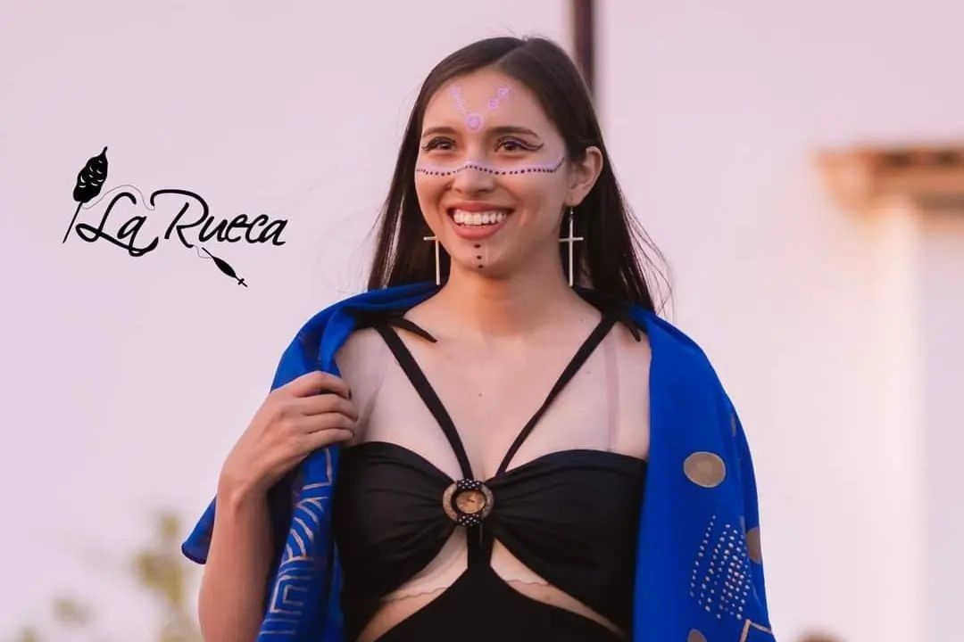 Pasarela de moda artesanal - La Rueca