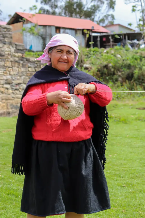 Asociación Comunal Productiva Artesano Textil Pacha Maytuna de La Jalca Grande - Imagen 12