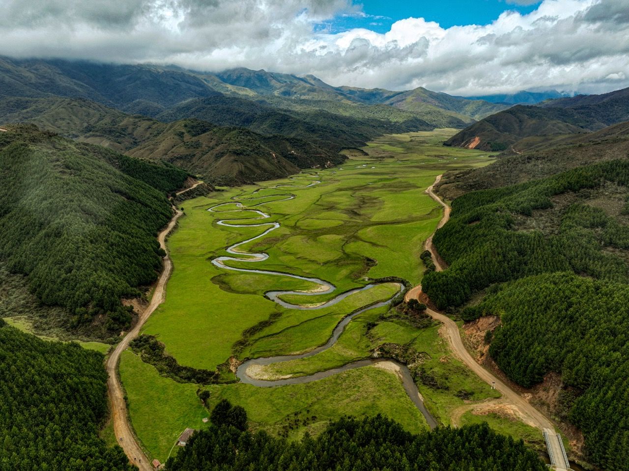 Ruta Artesanal Tishana Minga: Textura, Tradición y Naturaleza en Huaylla Belén