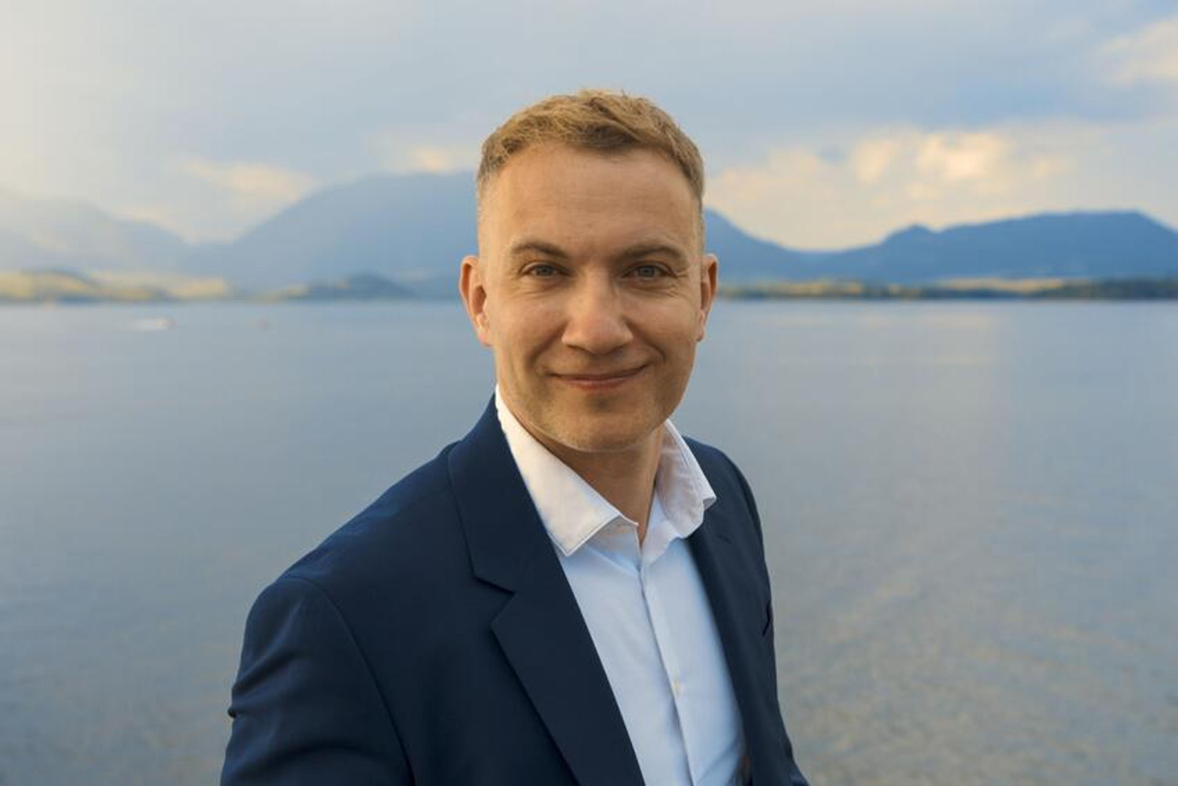 Martin Kapitulík vydal pieseň o Žilinskom kraji: „Tu sme doma, tu sme spolu“