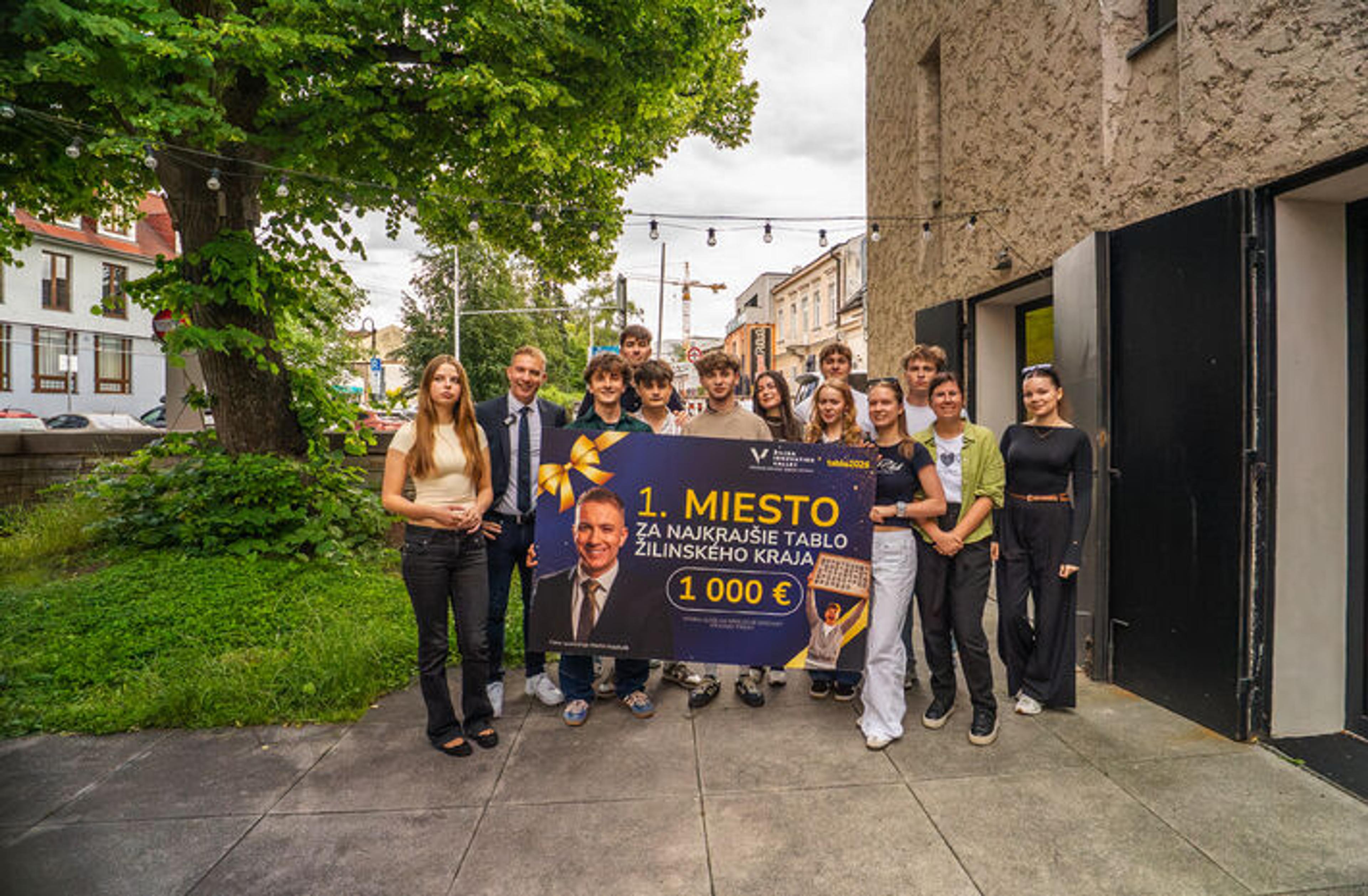 Príde Žilinský kraj o mladé talenty? Len 22 % maturantov chce po škole zostať doma