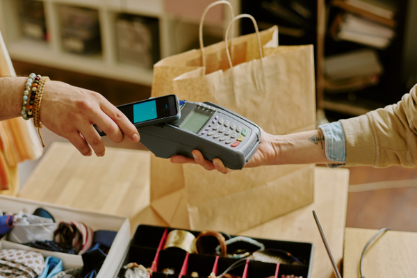 If You Live Outside the US, You Could Earn 3x Points on Almost ALL Purchases