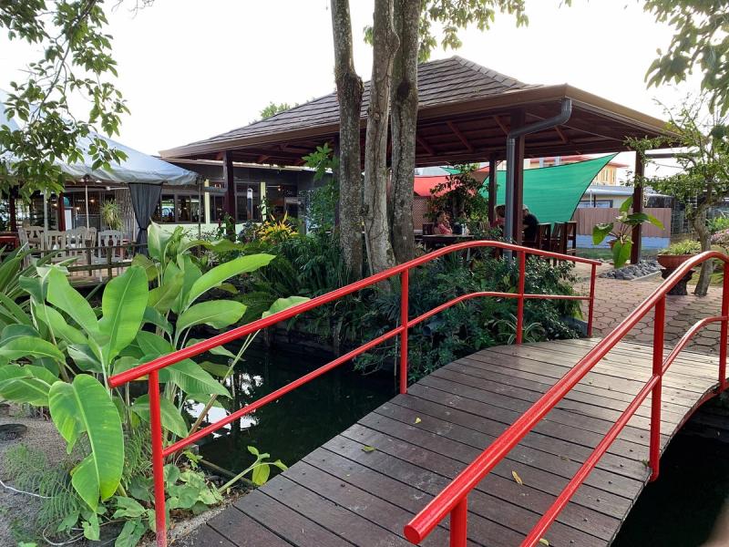 Warung Resa â dit is wat Suriname bedoelt als het zegt: lekker eten