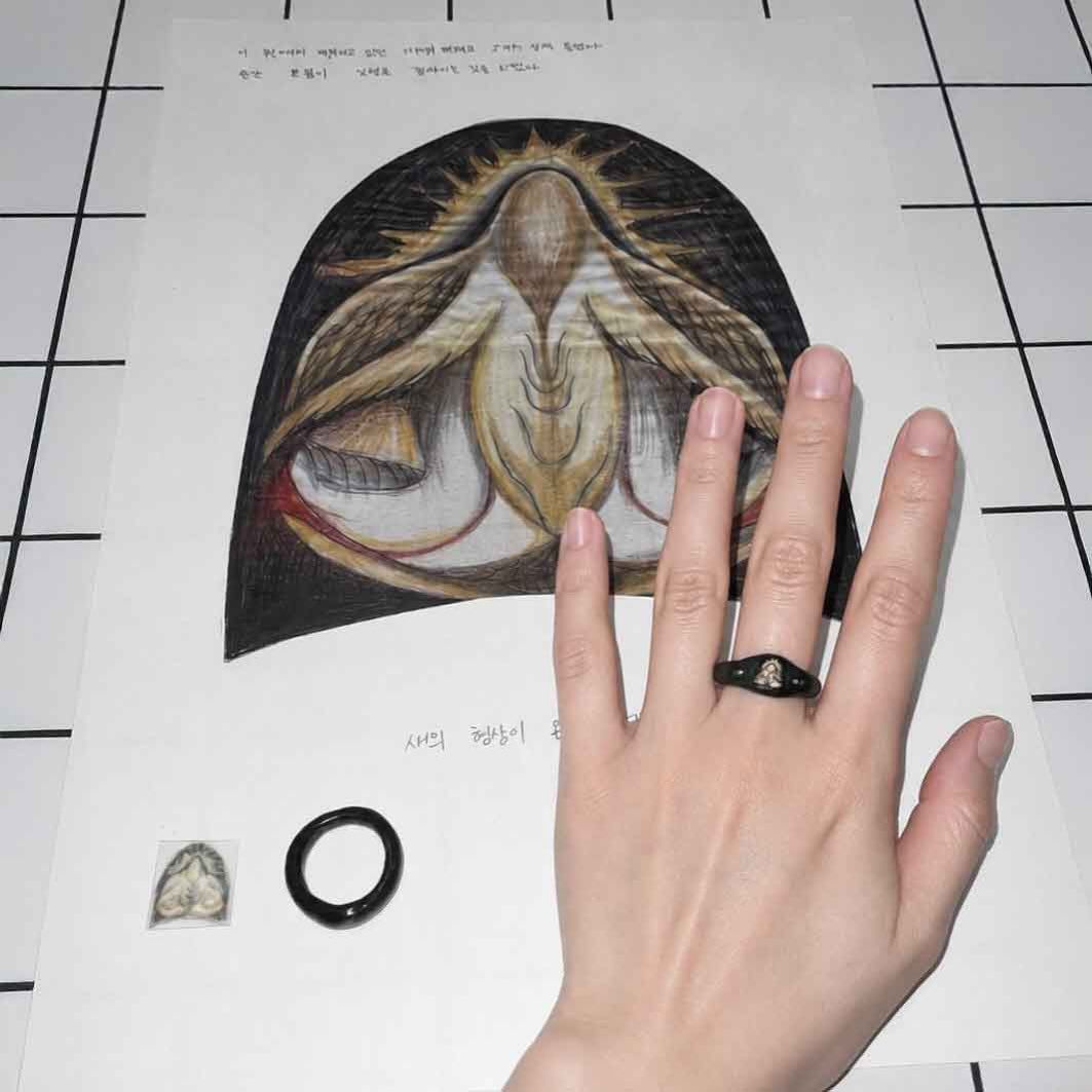상징을 지니는 방법 포스터