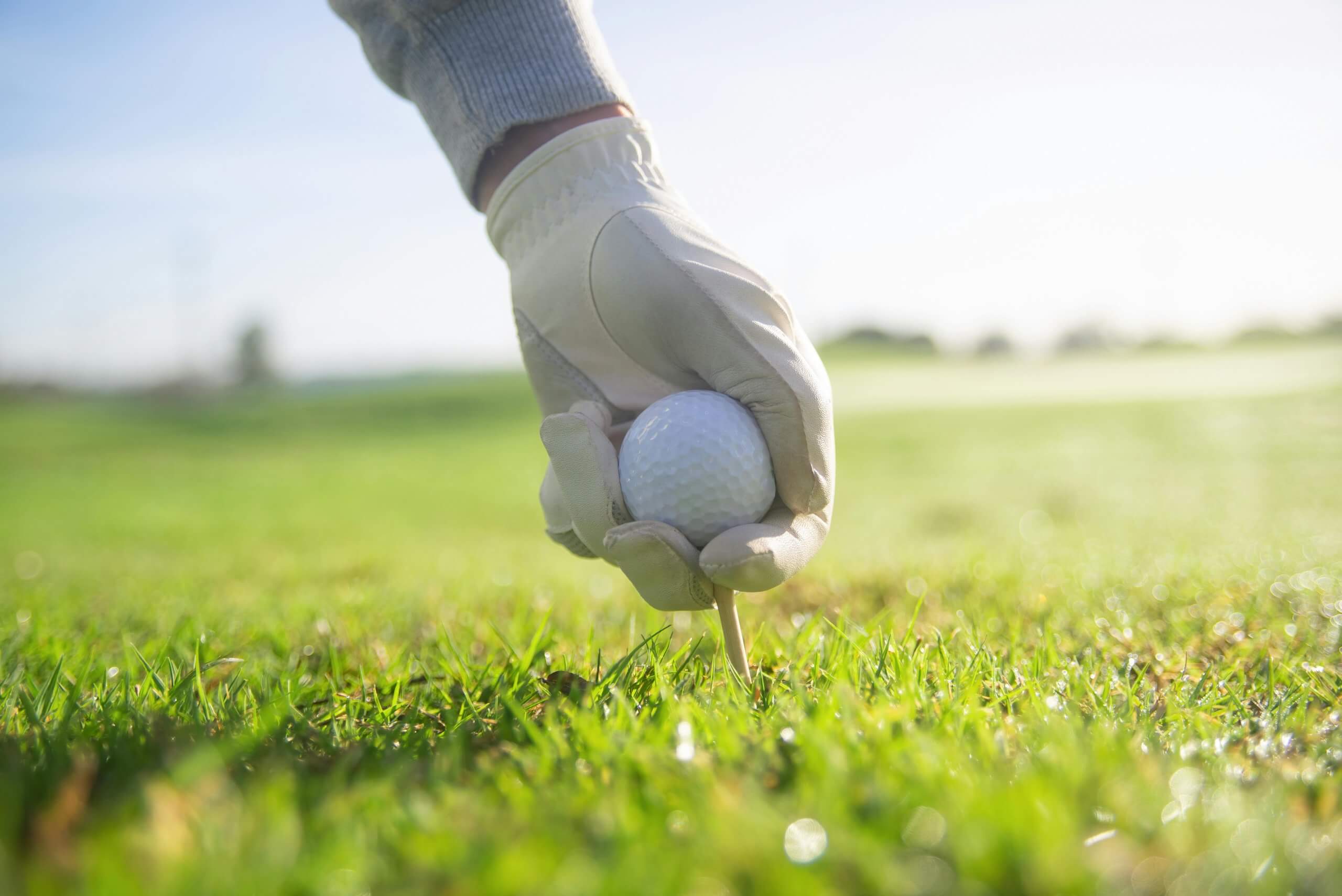 The Best Winter Golf Gloves: Stay Warm & Play Better