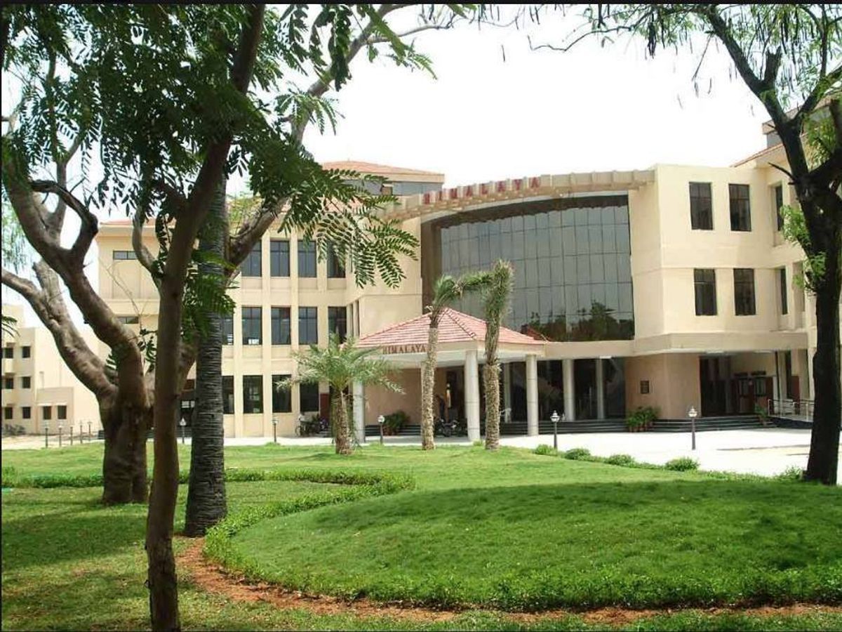 Class of 1993 Raises the Bar with a US$1.25 Million Contribution to IIT Madras