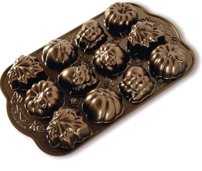 Nordic Ware Autumn Delights Cakelet Pan