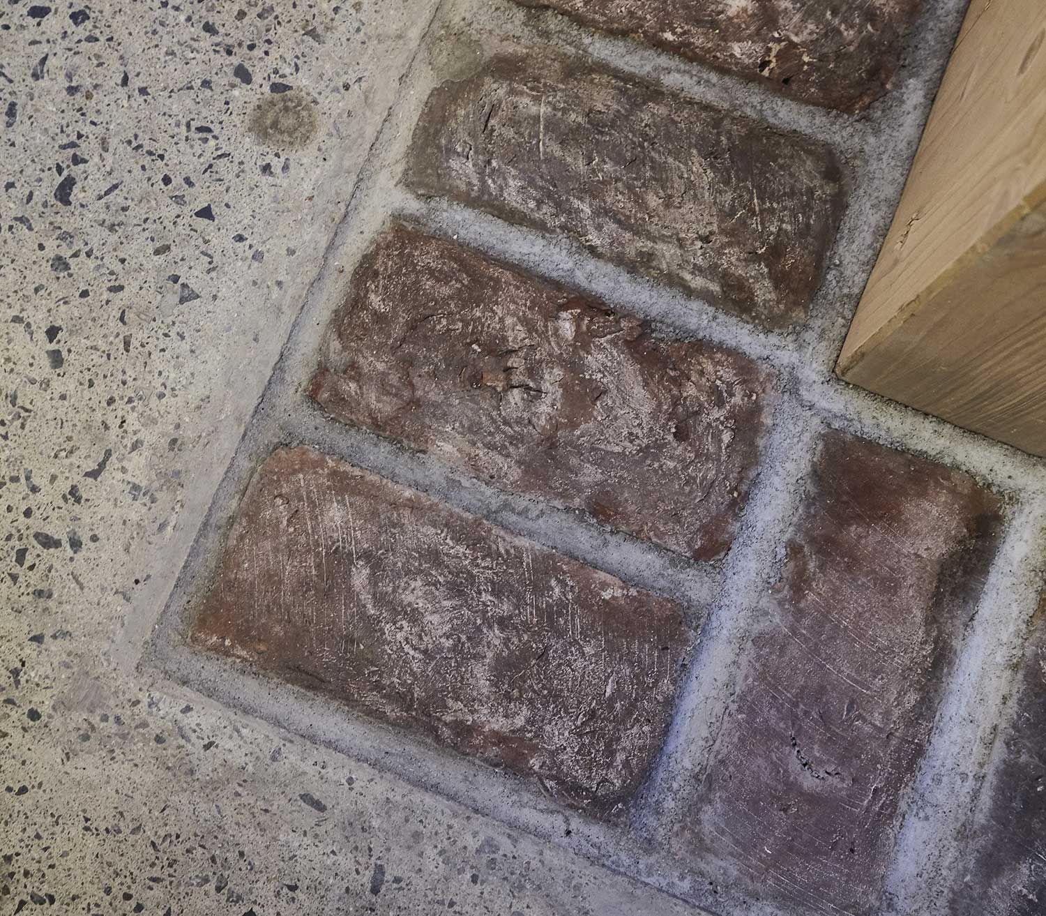 bilde av gjenbrukt murstein