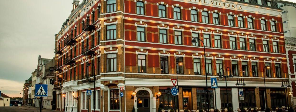 hotel victoria lobby