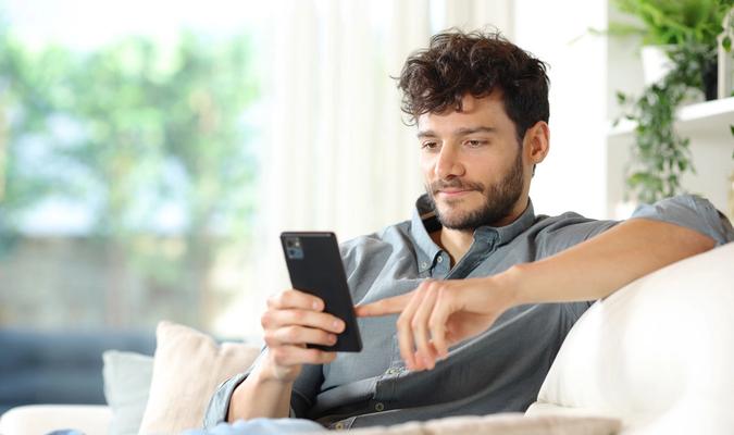 Mann melder forkjøpsrett via mobilen