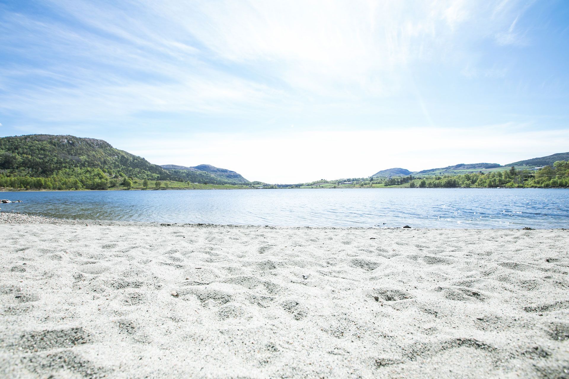 Stranden ved Frøylandsvannet, like ved Frøylandsstien på Hommersåk